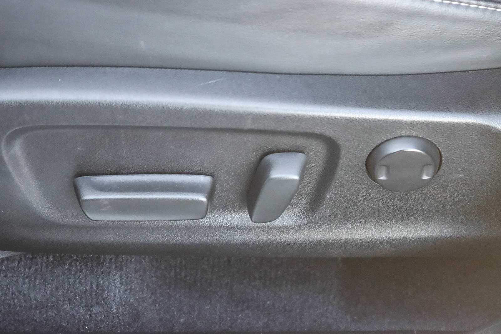 Thumbnail: 2020 Lexus RX - 22