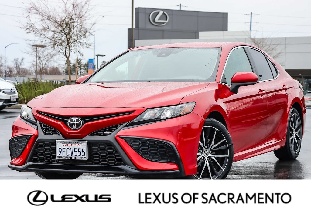 Used 2021 Toyota Camry SE Sedan