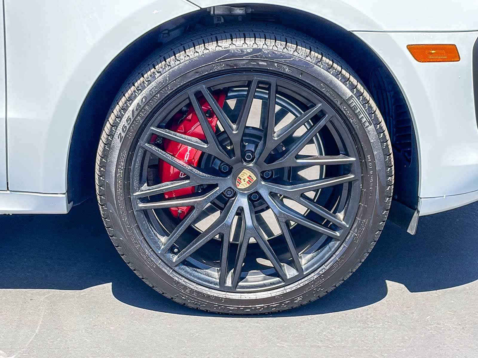 2023 Porsche Macan GTS - Photo 9