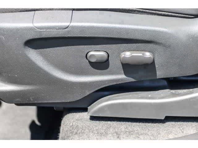 Thumbnail: 2015 Buick Encore - 23