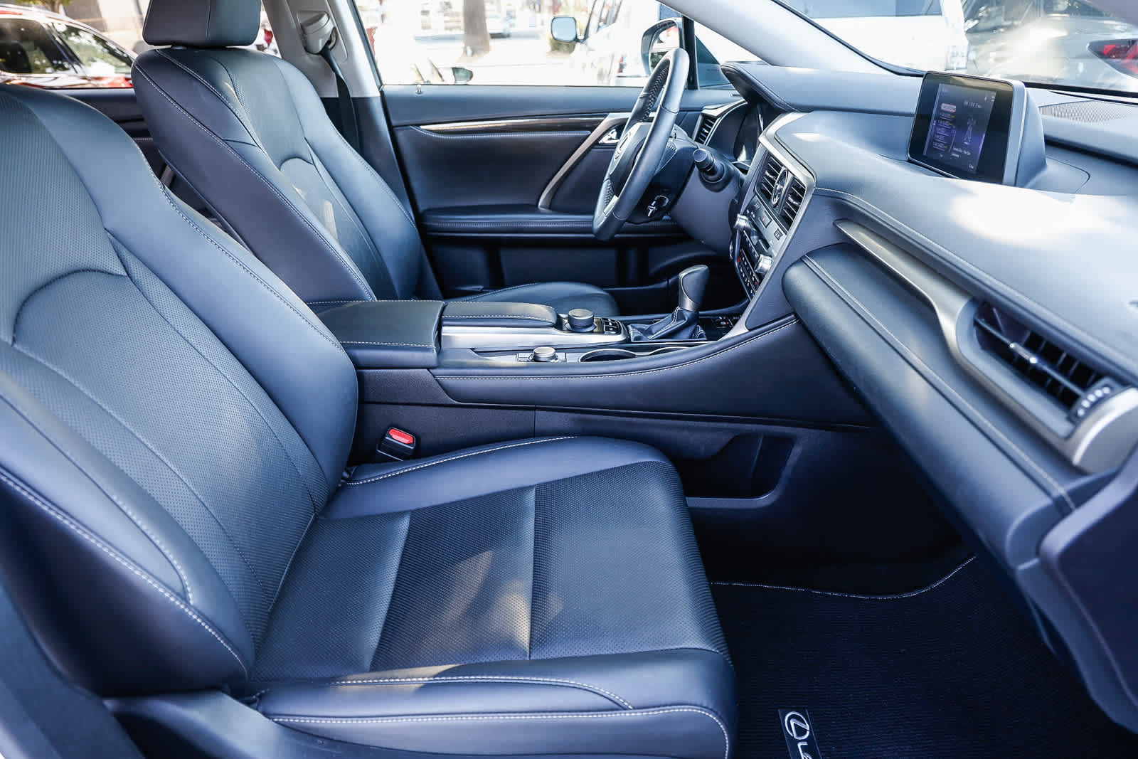 Thumbnail: 2018 Lexus RX - 34