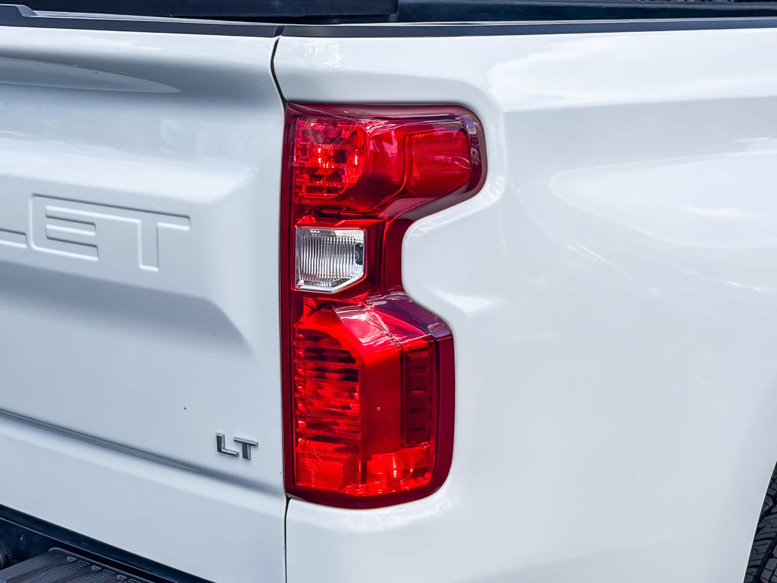 2025 Chevrolet Silverado 1500 LT w/1LT photo 3