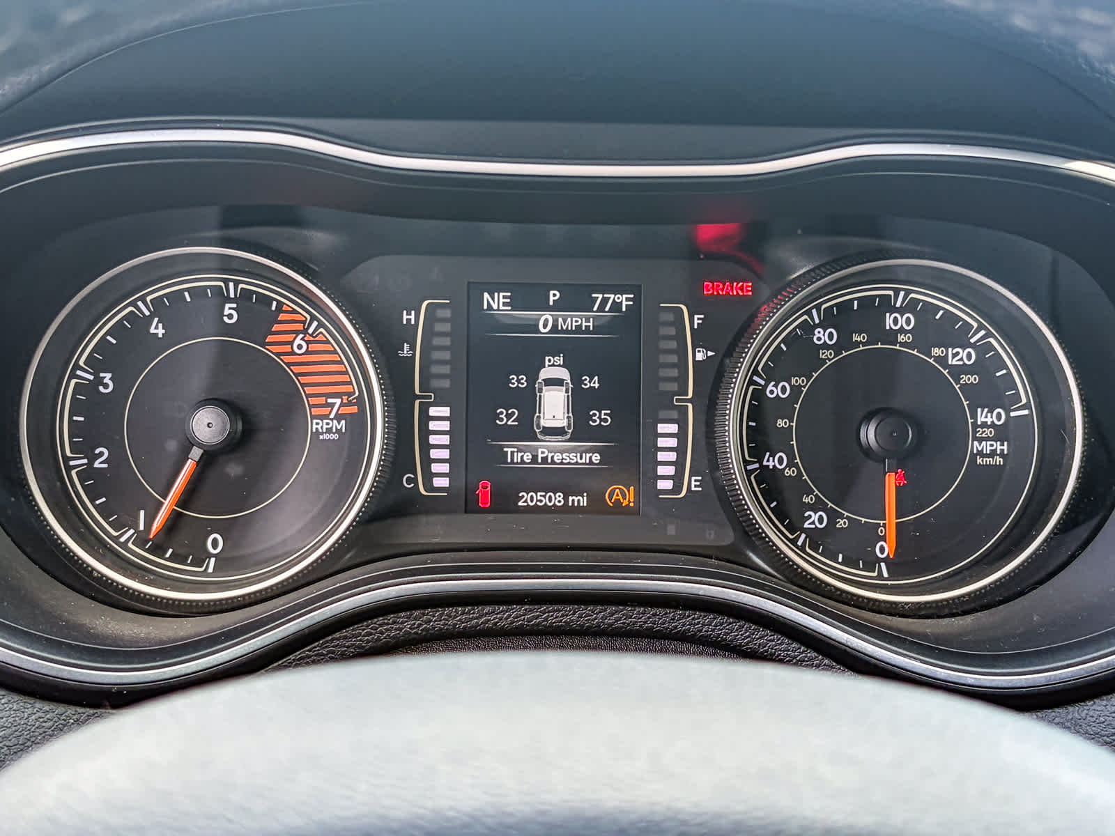 Thumbnail: 2019 Jeep Cherokee - 22