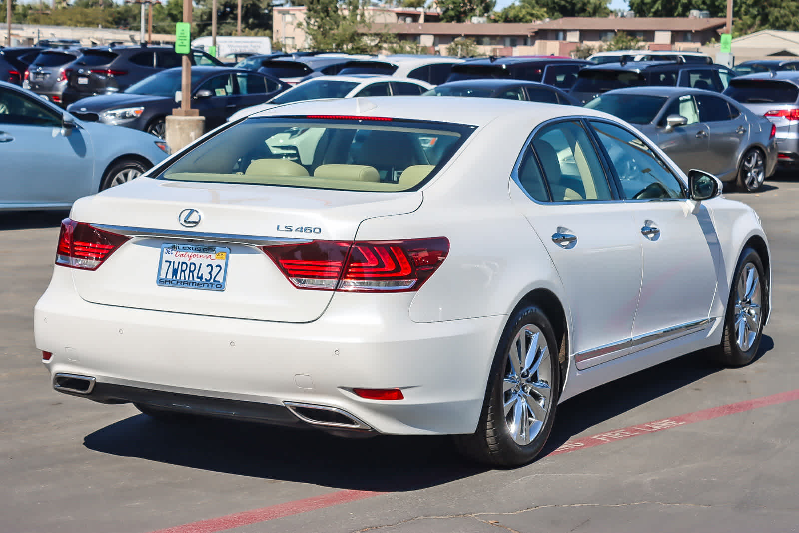 Thumbnail: 2014 Lexus LS - 4