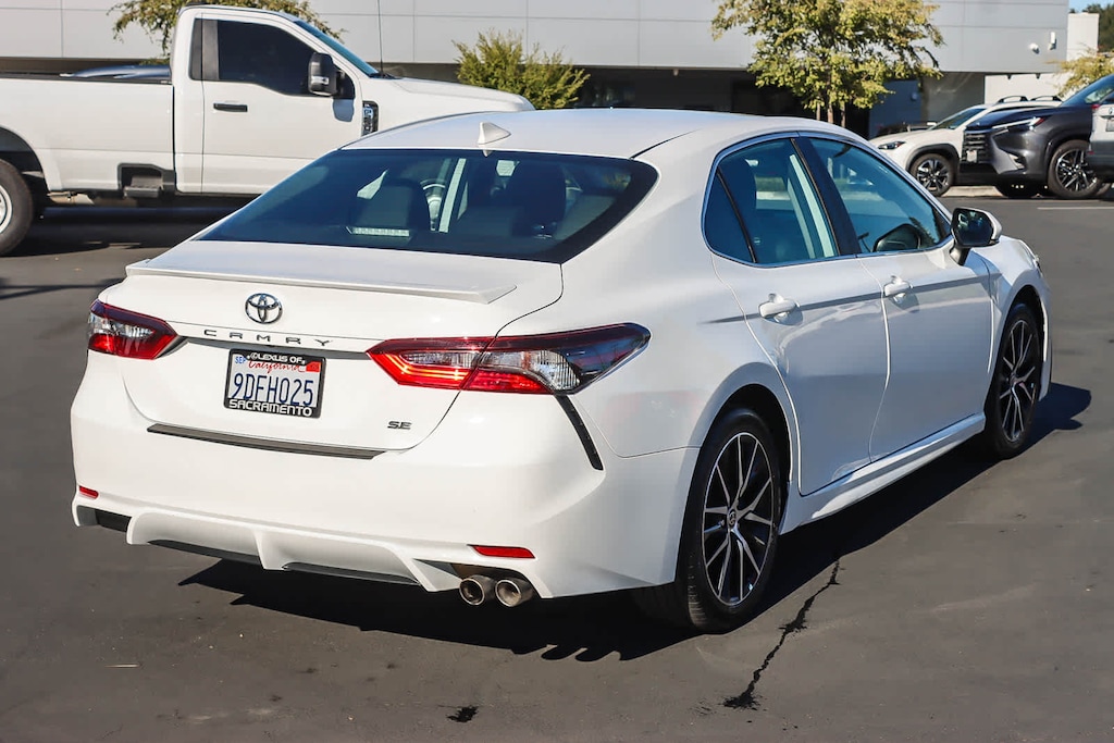 Used 2023 Toyota Camry SE Sedan