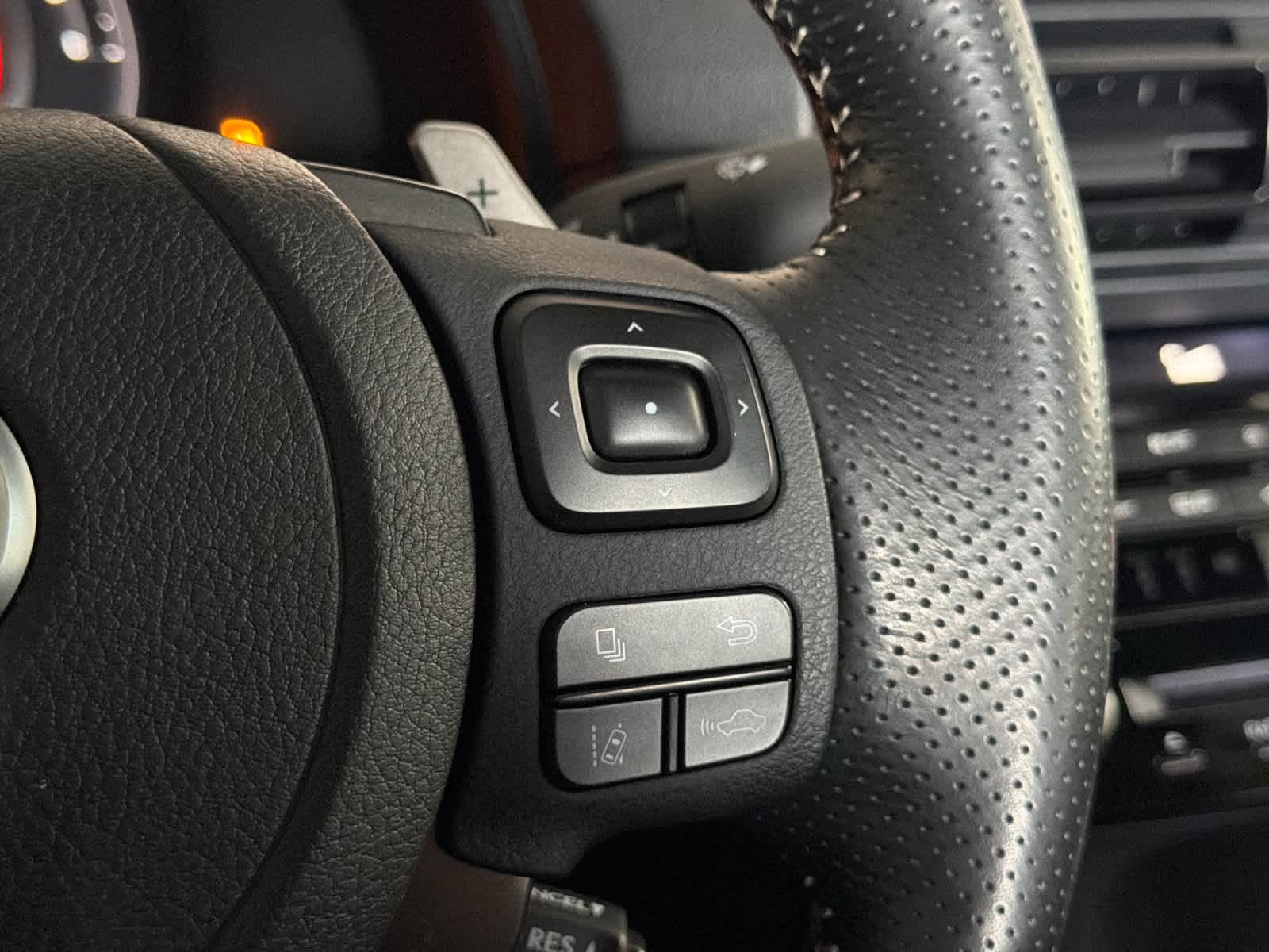 2024 Lexus IS 350 F SPORT - Photo 26