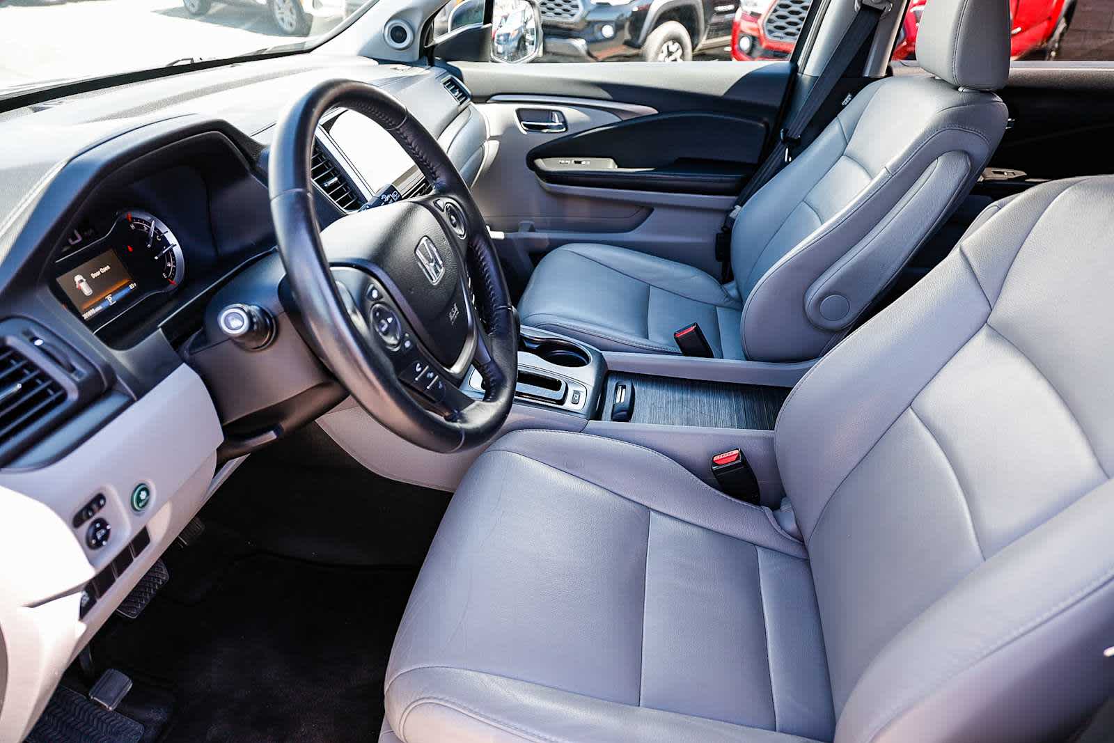 Thumbnail: 2017 Honda Pilot - 48