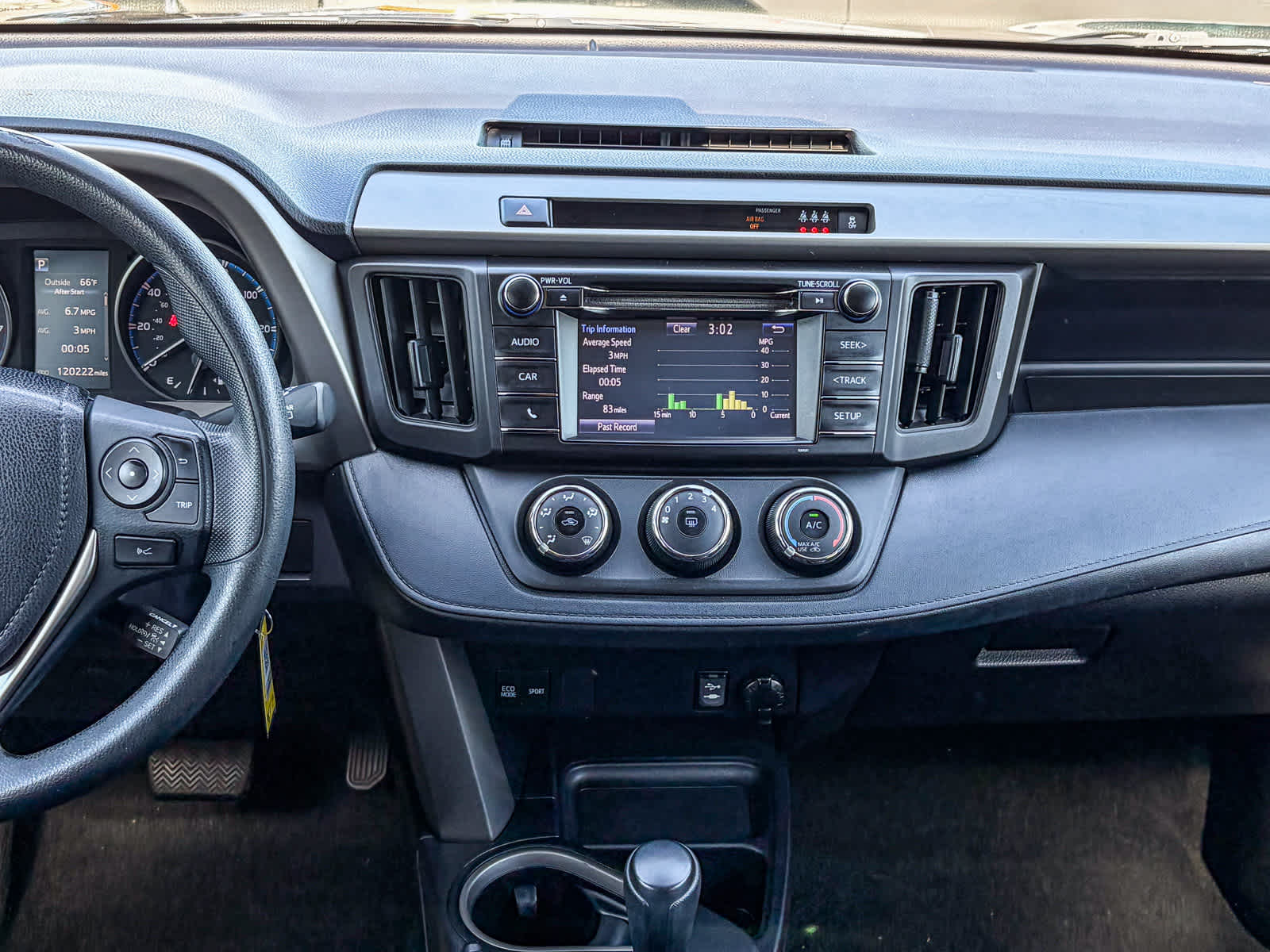 Thumbnail: 2017 Toyota RAV4 - 12