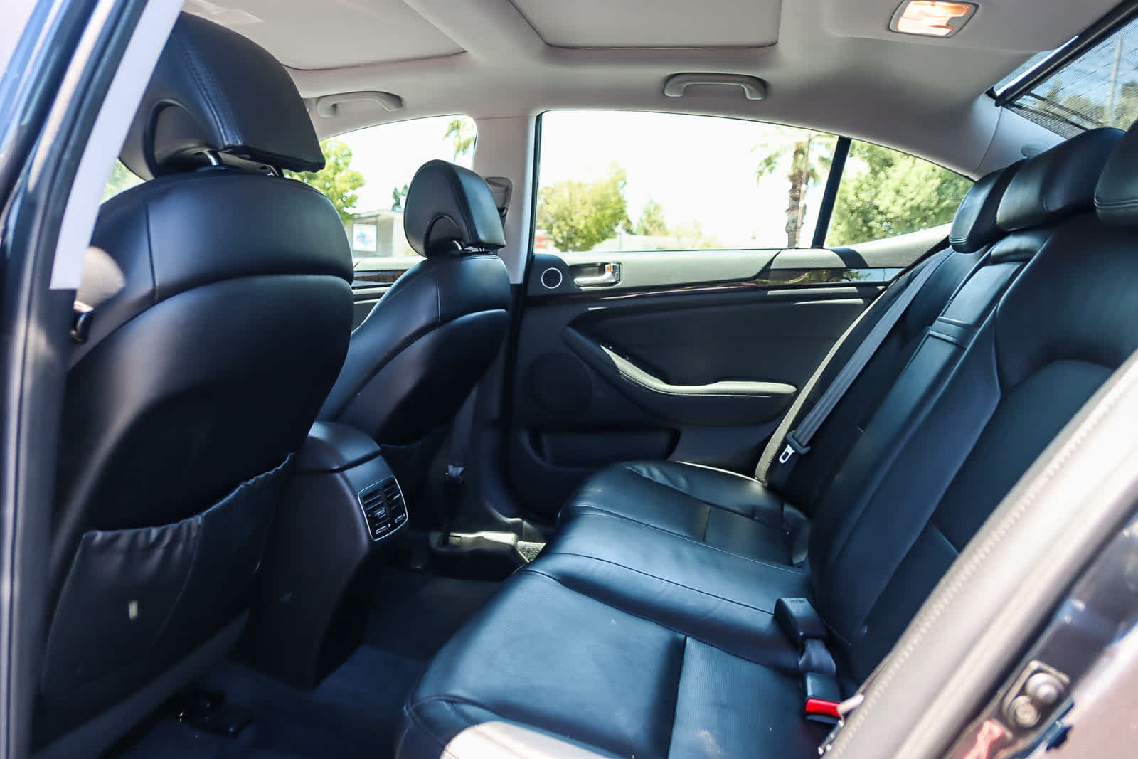 Thumbnail: 2014 Kia Cadenza - 19