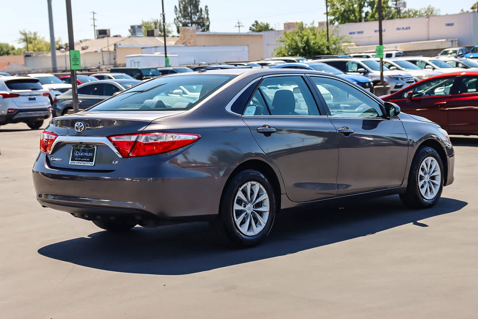 Thumbnail: 2016 Toyota Camry - 4
