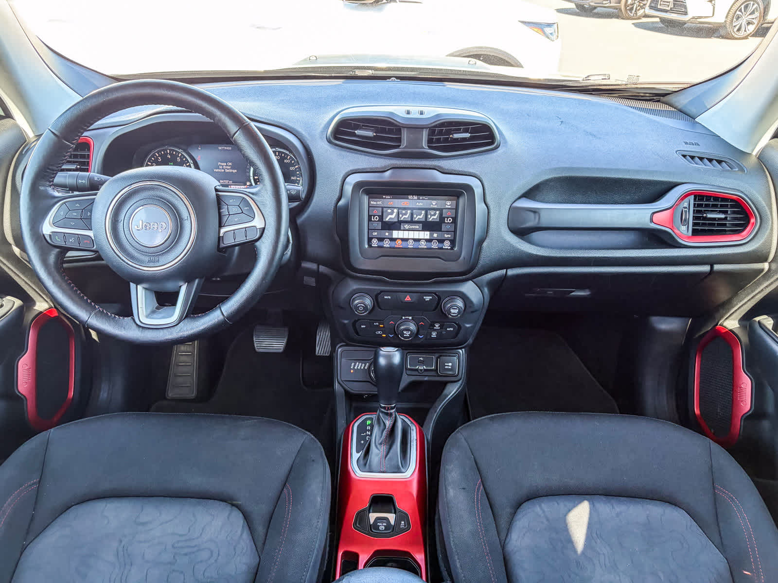 Thumbnail: 2018 Jeep Renegade - 11