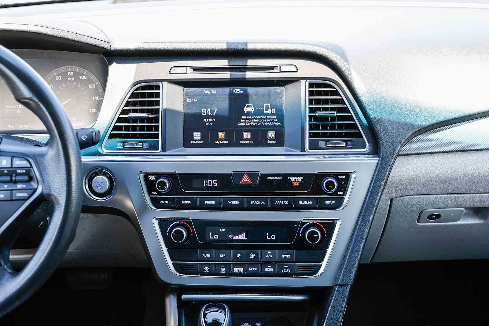 Thumbnail: 2017 Hyundai Sonata - 17