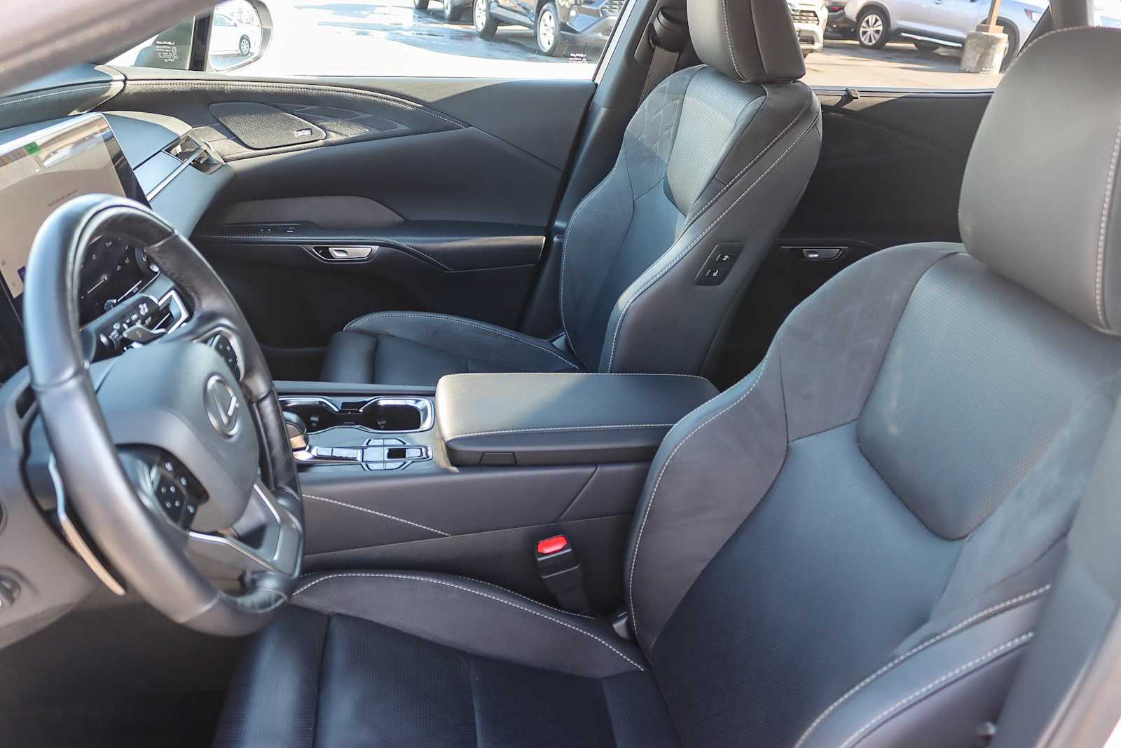 Thumbnail: 2025 Lexus RX - 16