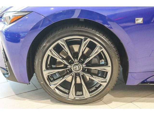 Thumbnail: 2025 Lexus IS - 9