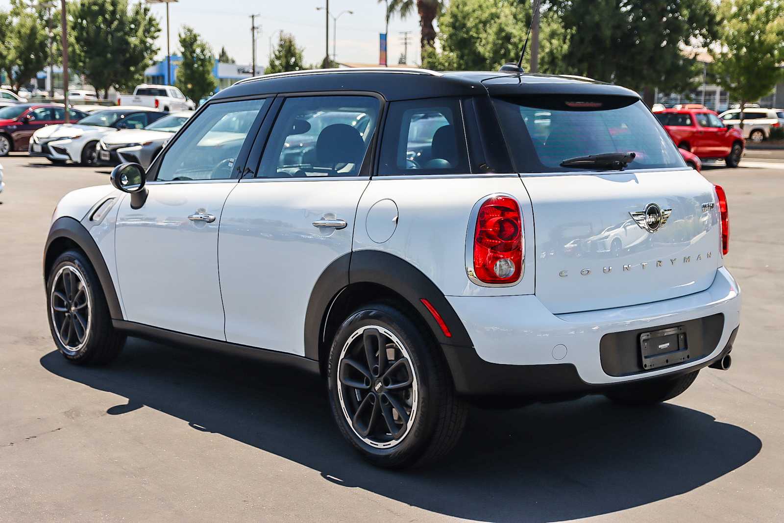 Thumbnail: 2016 MINI Cooper Countryman - 2