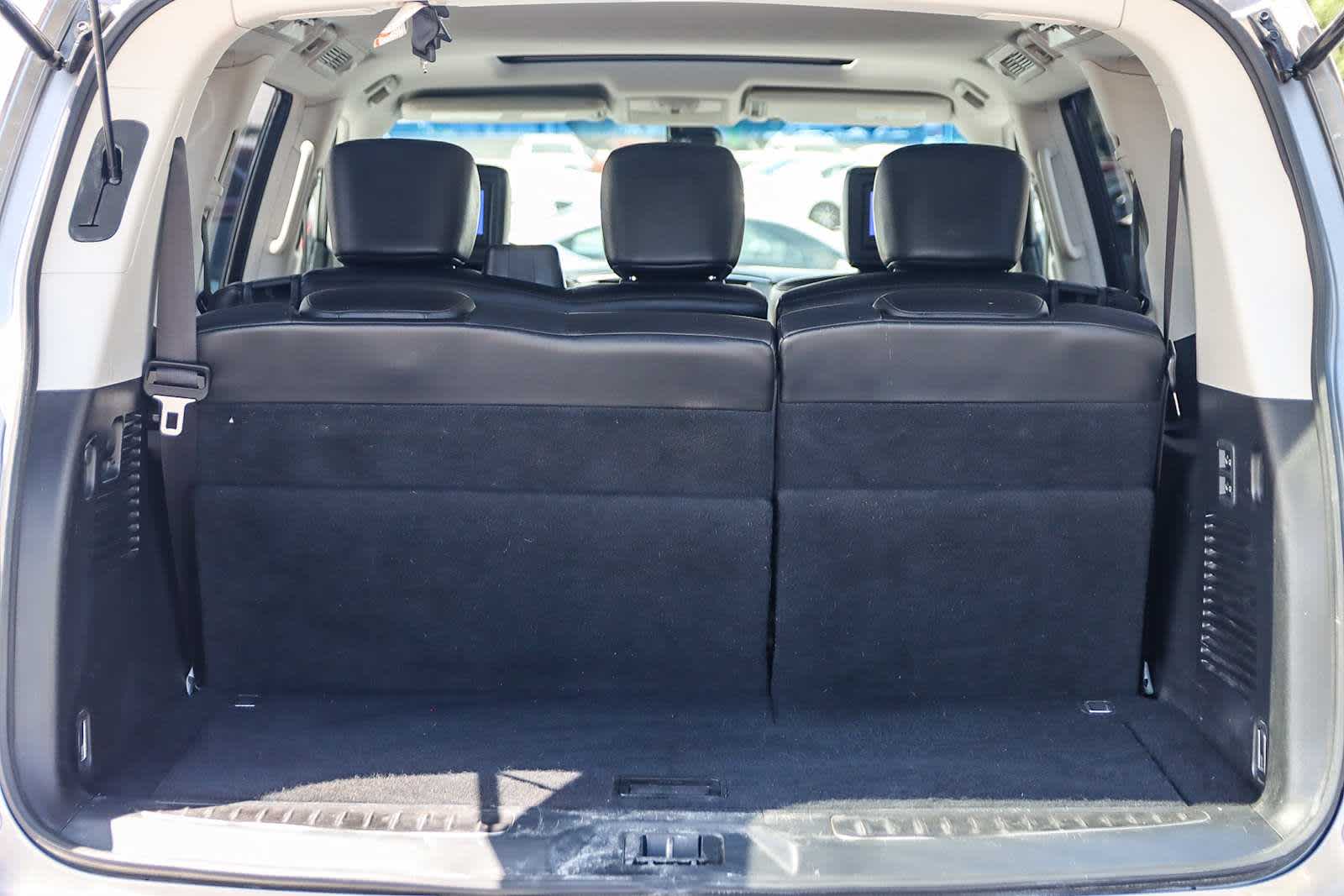 Thumbnail: 2011 INFINITI QX56 - 35