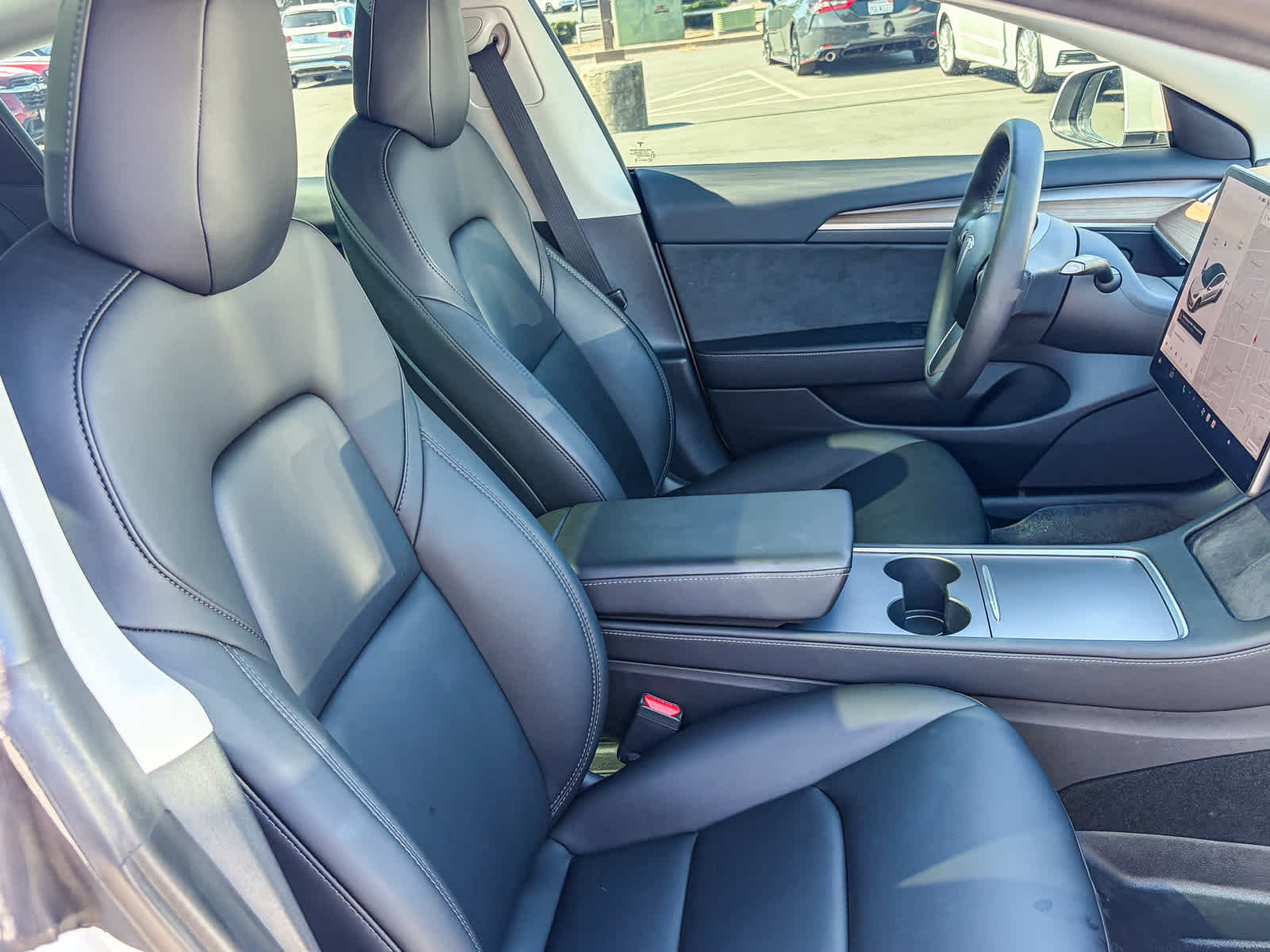 Thumbnail: 2022 Tesla Model 3 - 15