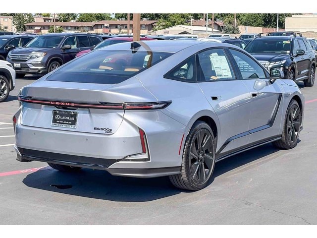 Thumbnail: 2026 Lexus ES - 4