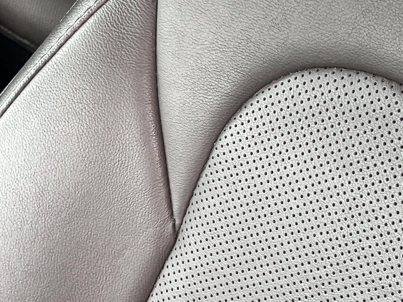 Thumbnail: 2017 Hyundai Santa Fe - 24