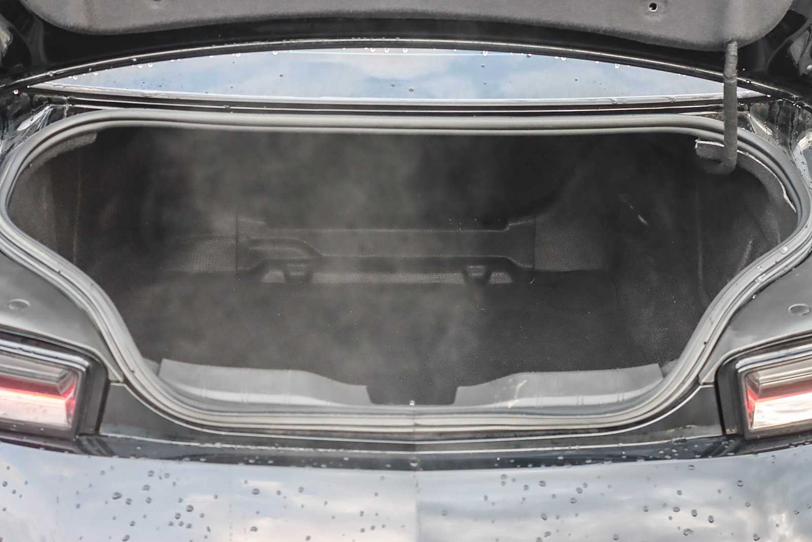 Thumbnail: 2018 Chevrolet Camaro - 26