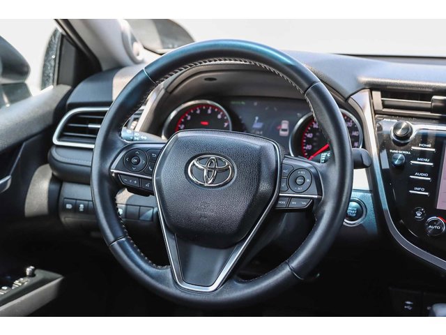 2018 Toyota Camry XSE 14