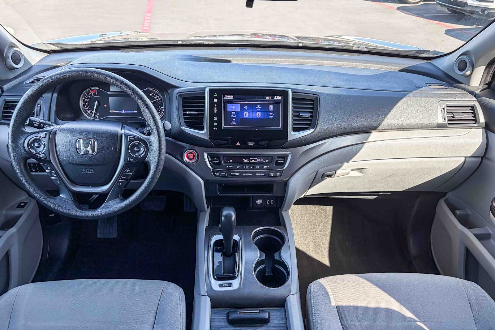 Thumbnail: 2016 Honda Pilot - 11