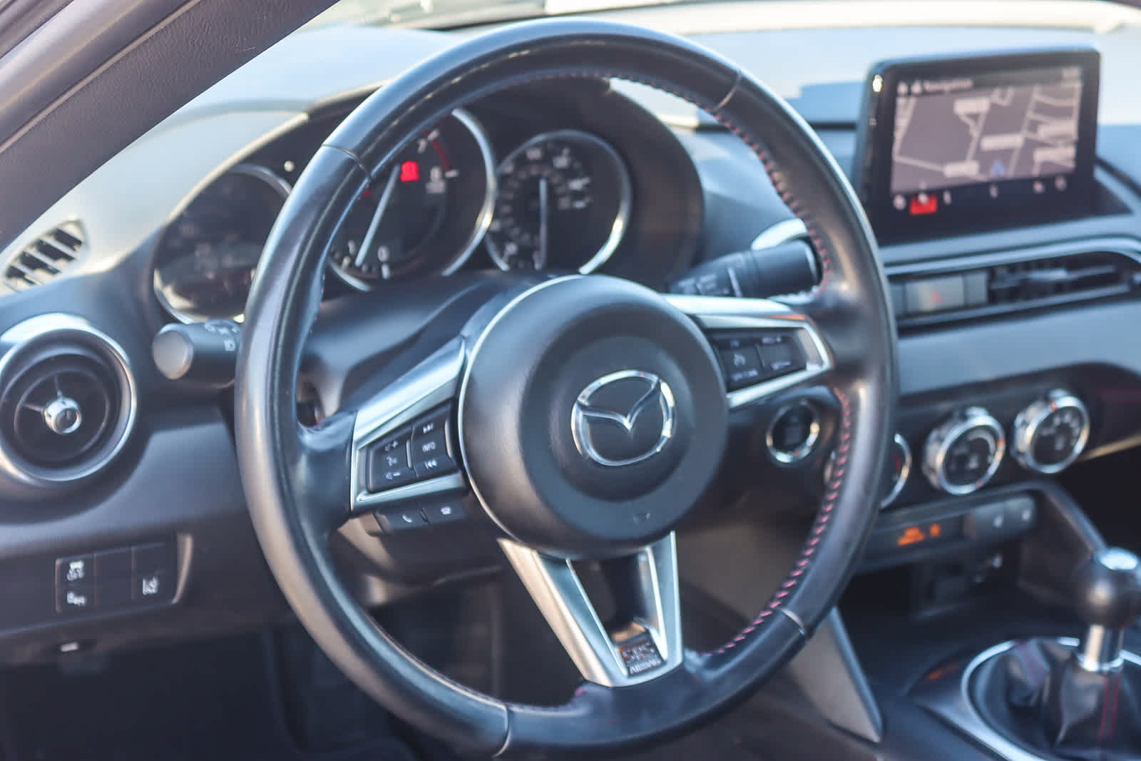 Thumbnail: 2018 Mazda MX-5 Miata - 14