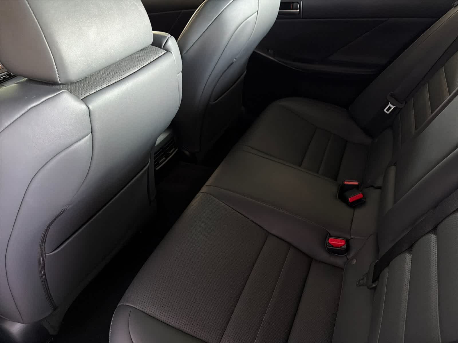 2024 Lexus IS 350 F SPORT - Photo 4