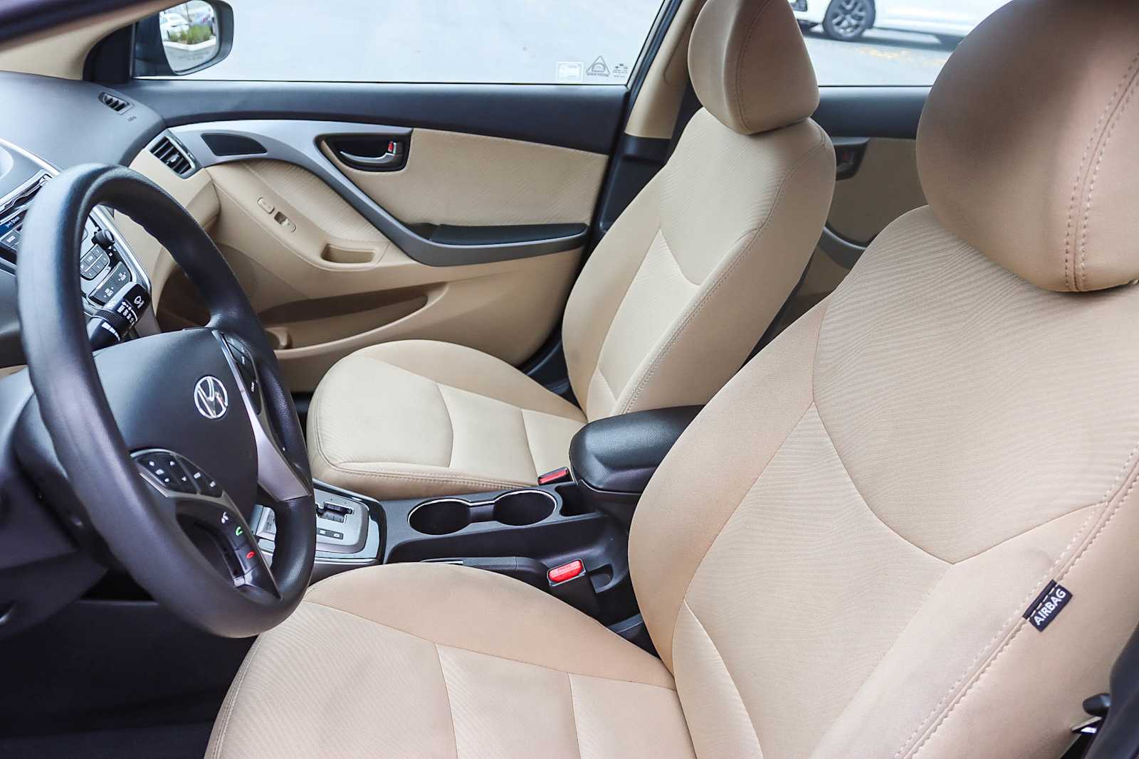 Thumbnail: 2013 Hyundai Elantra - 16