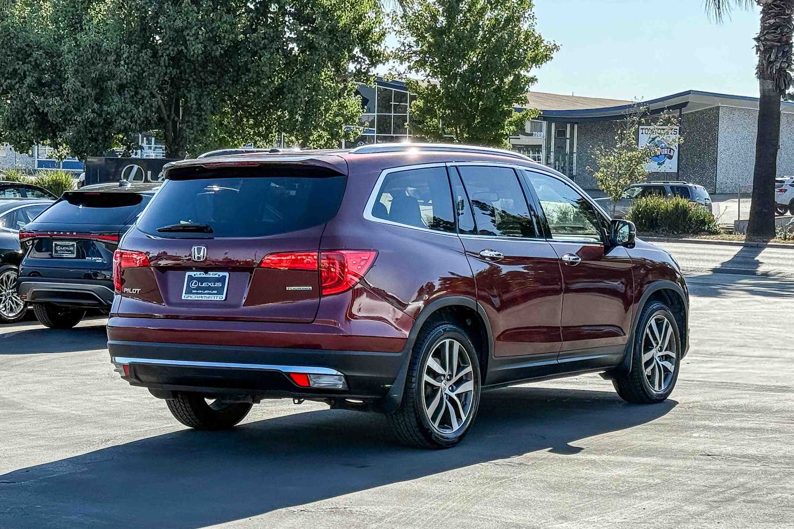 2018 Honda Pilot Touring photo 3