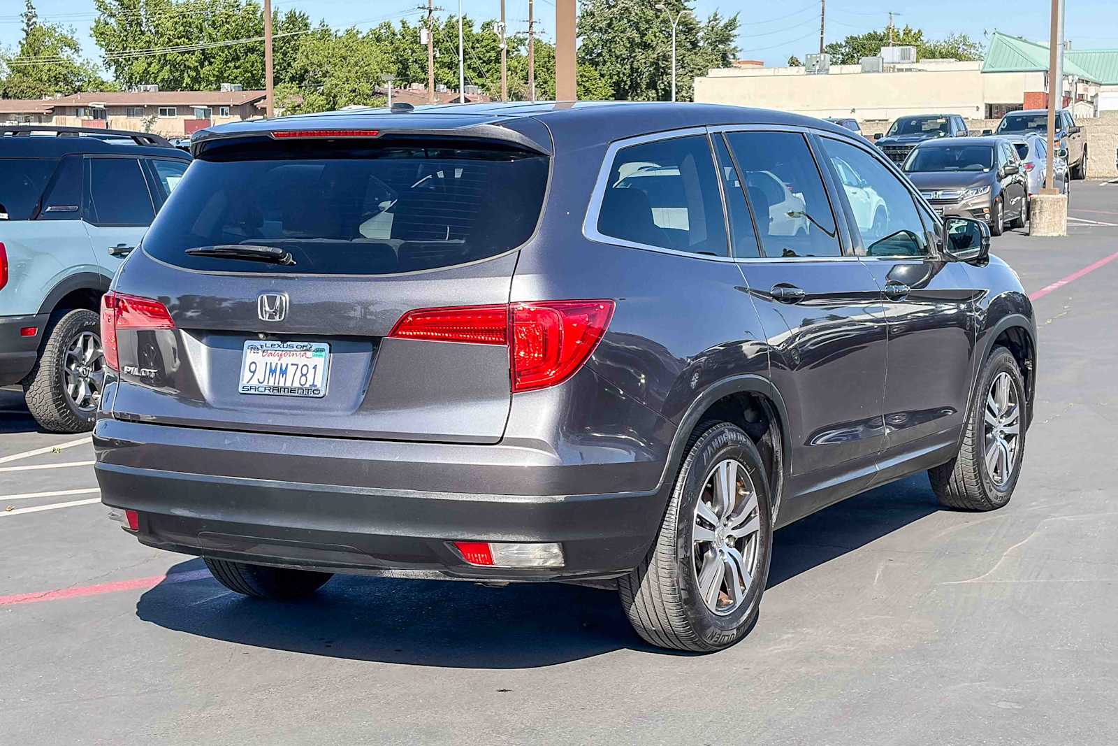 Thumbnail: 2016 Honda Pilot - 4