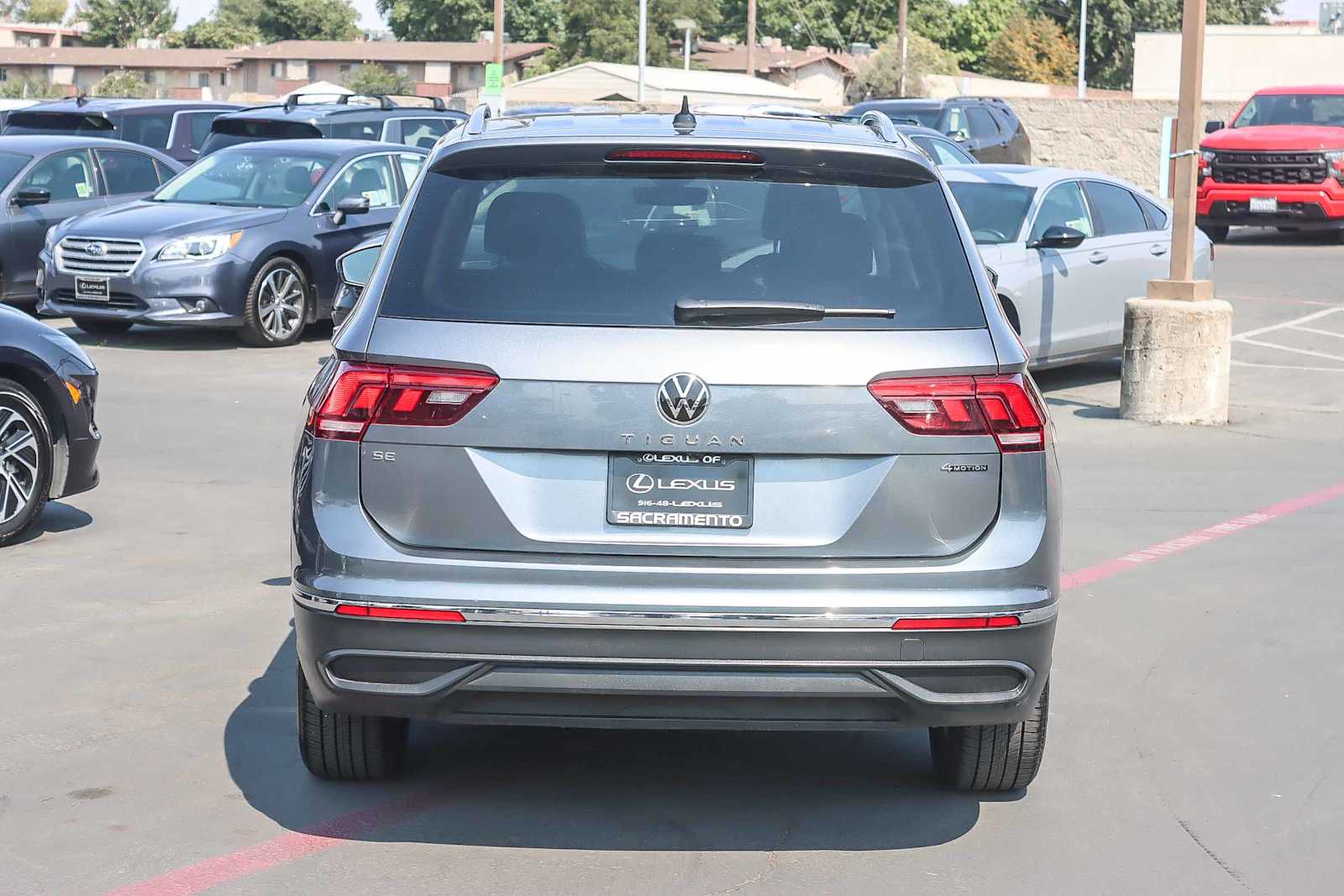 Thumbnail: 2022 Volkswagen Tiguan - 3