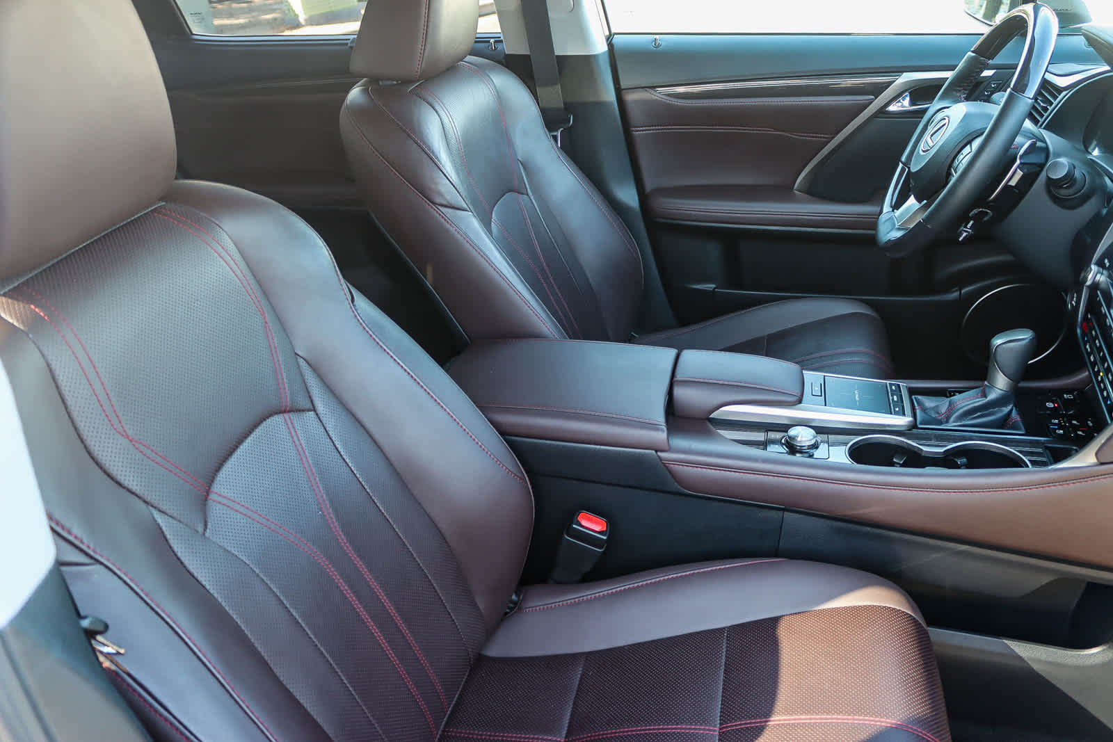 Thumbnail: 2020 Lexus RX - 15