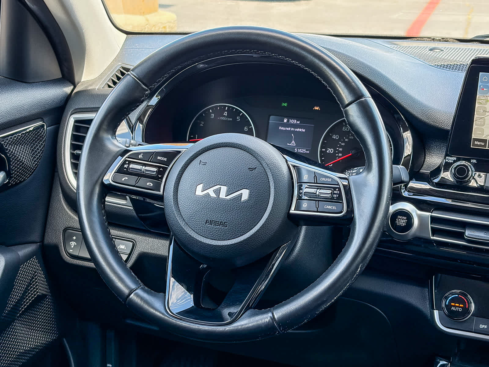 Thumbnail: 2023 Kia Seltos - 14