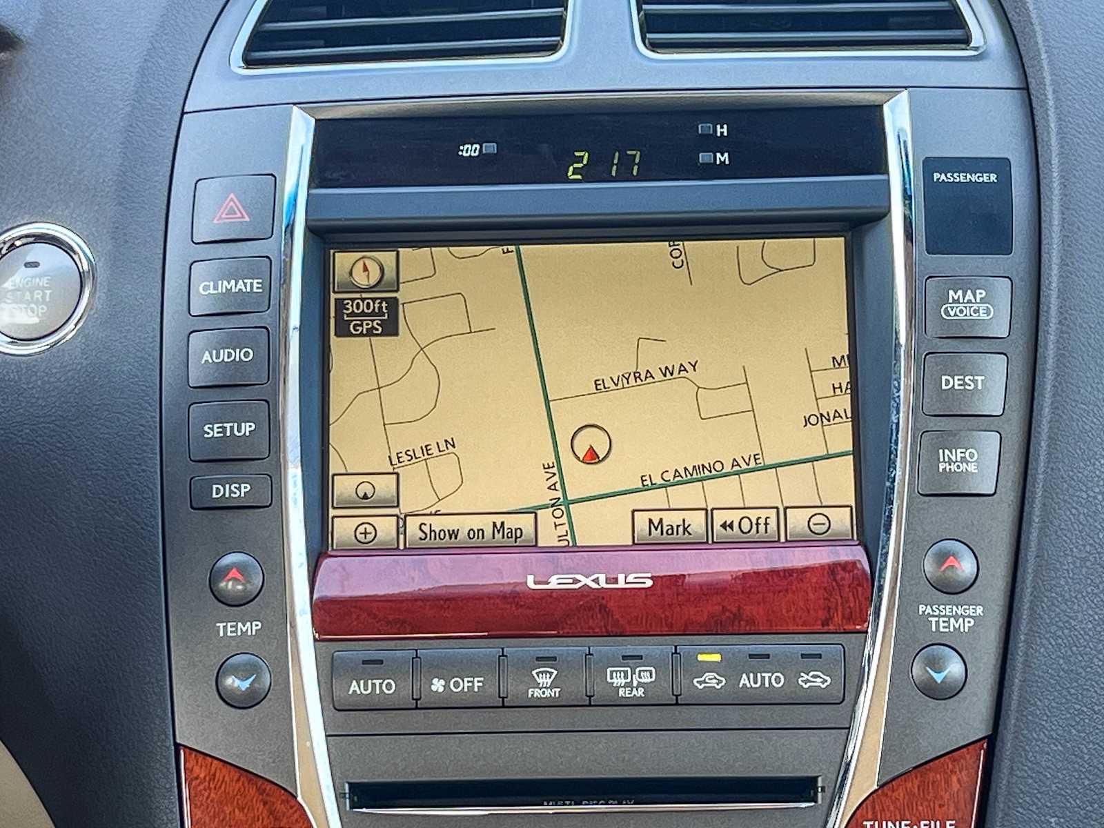 Thumbnail: 2012 Lexus ES - 13