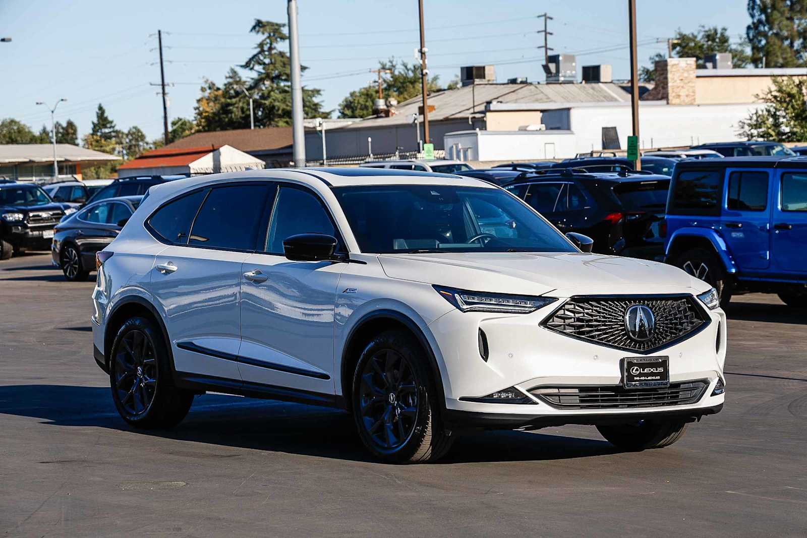 Thumbnail: 2022 Acura MDX - 5
