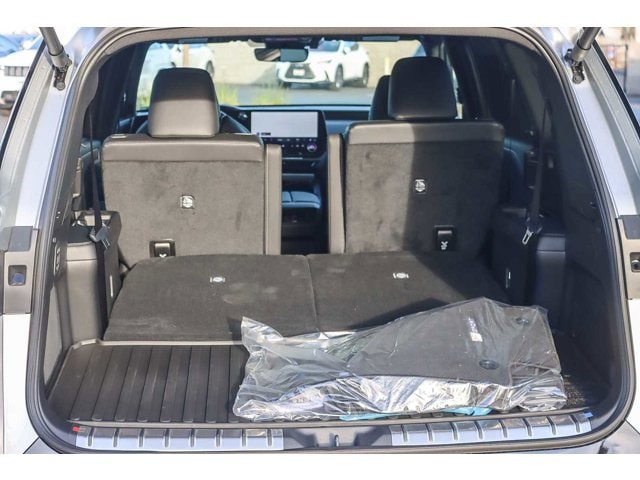 Thumbnail: 2026 Lexus TX - 26