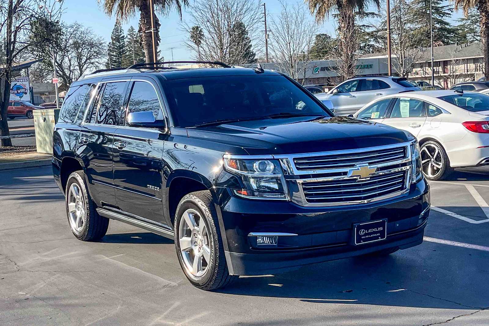 2019 Chevrolet Tahoe Premier photo 4