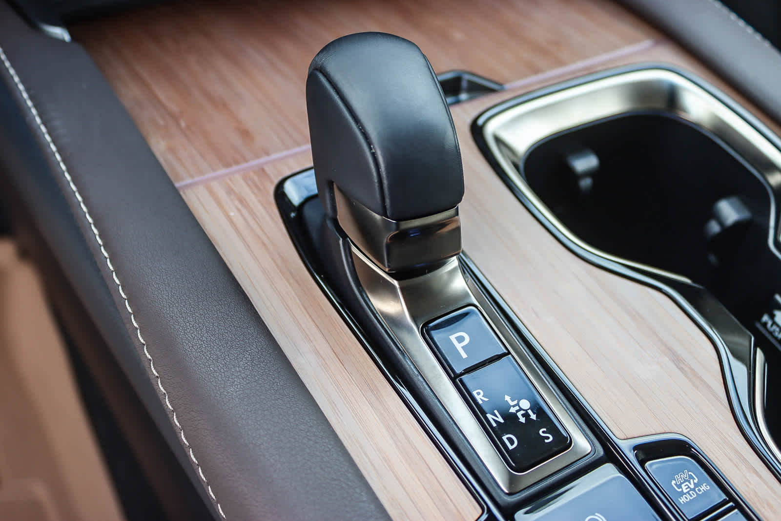 Thumbnail: 2025 Lexus RX - 18