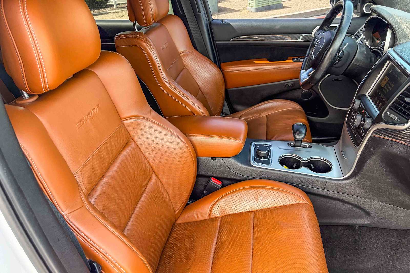 Thumbnail: 2015 Jeep Grand Cherokee - 15