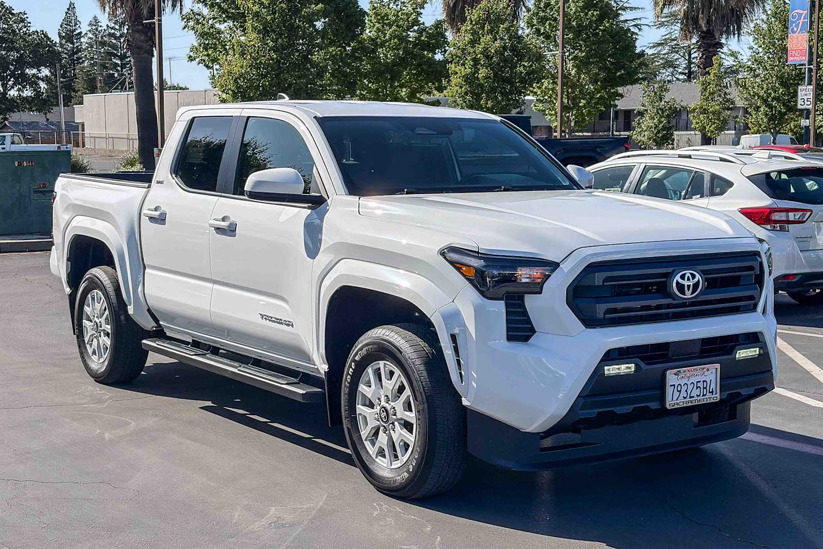 2024 Toyota Tacoma SR5 photo 4