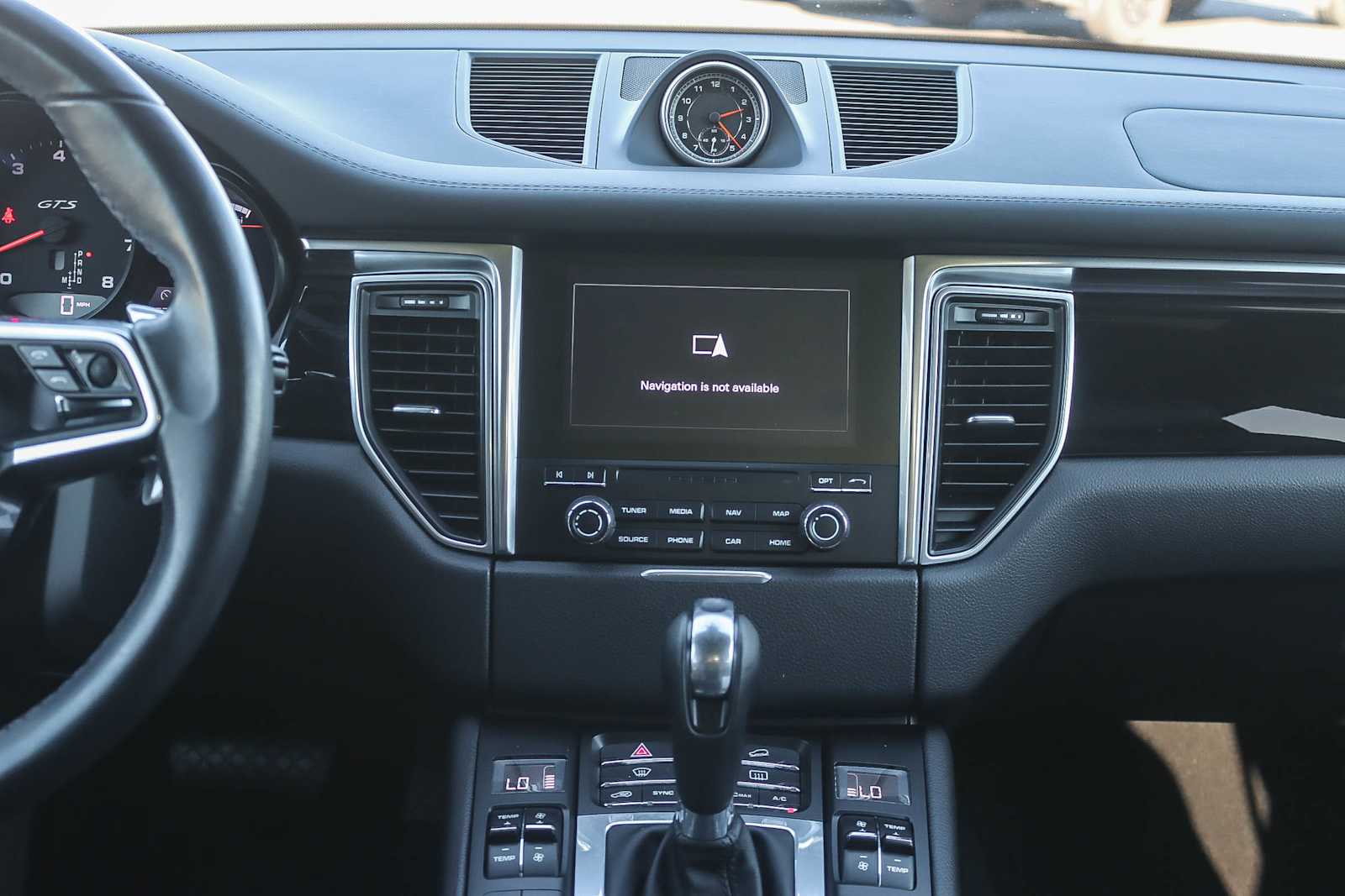 Thumbnail: 2018 Porsche Macan - 11