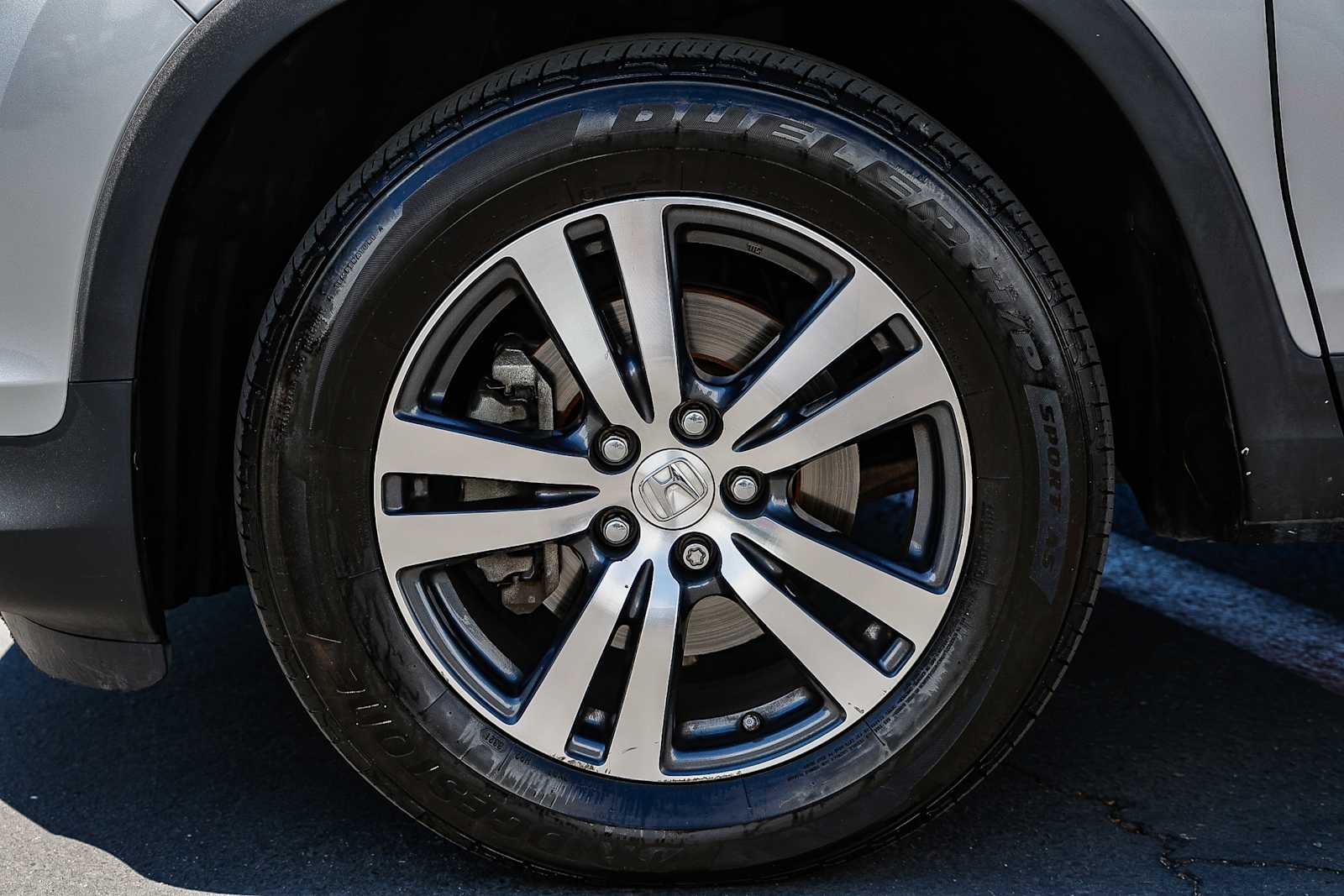 Thumbnail: 2017 Honda Pilot - 13