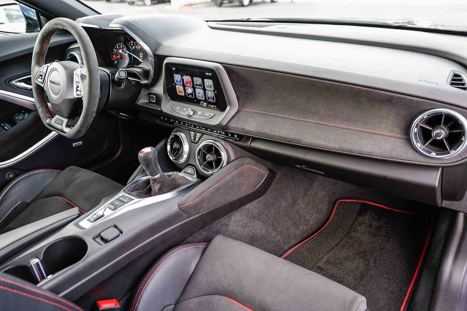 Thumbnail: 2017 Chevrolet Camaro - 11