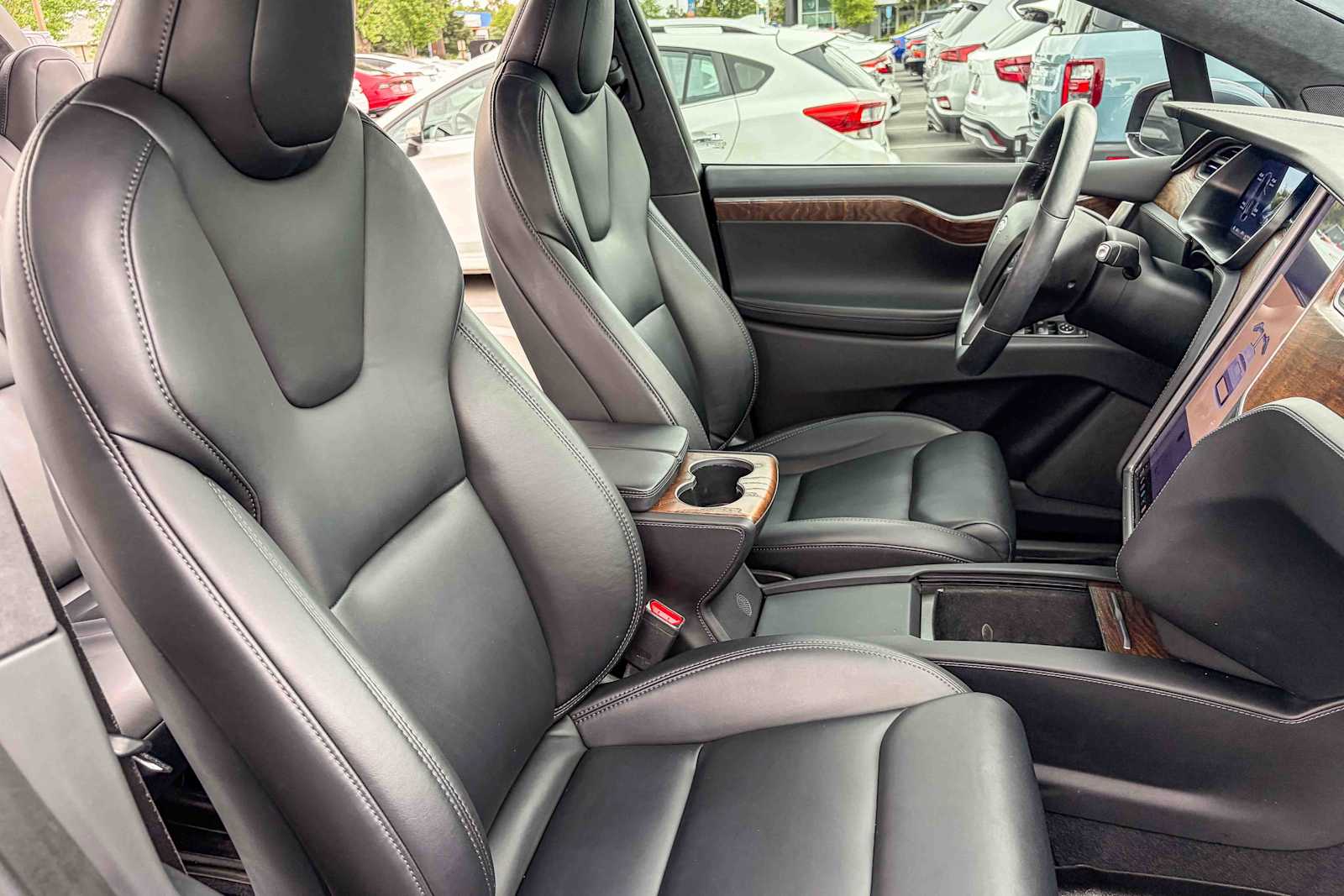 Thumbnail: 2020 Tesla Model X - 15