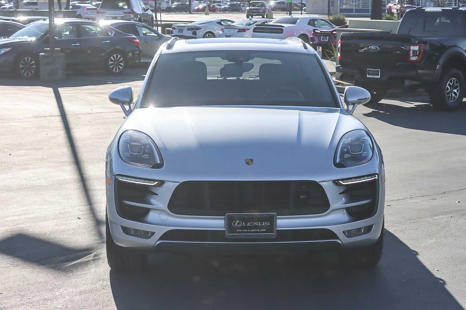 Thumbnail: 2018 Porsche Macan - 6
