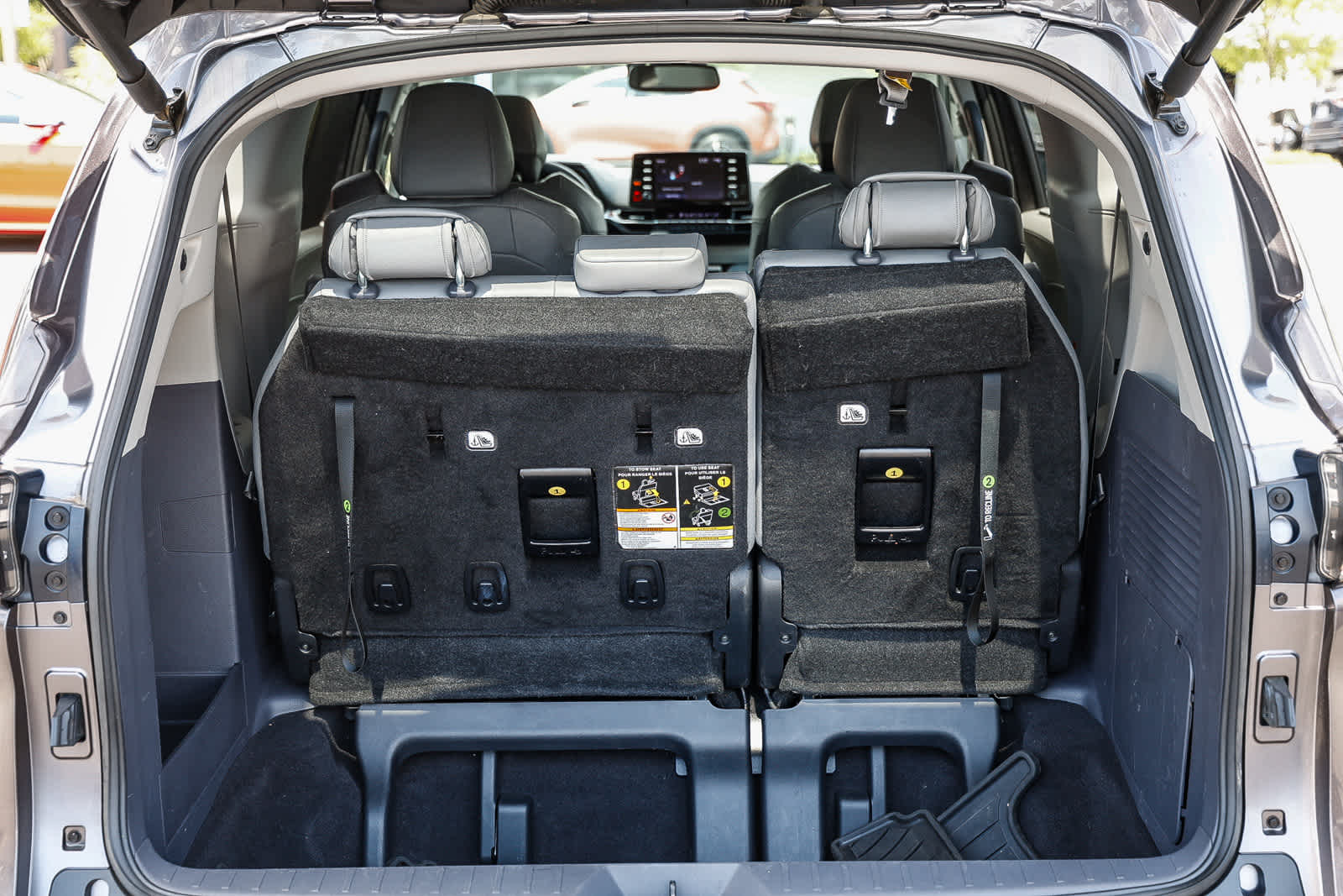 Thumbnail: 2023 Toyota Sienna - 42