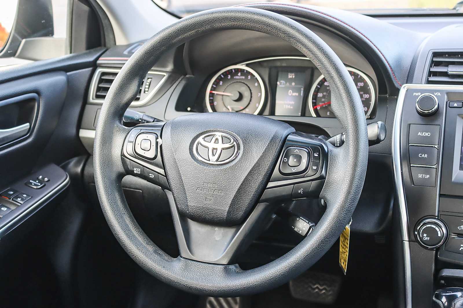 Thumbnail: 2017 Toyota Camry - 14