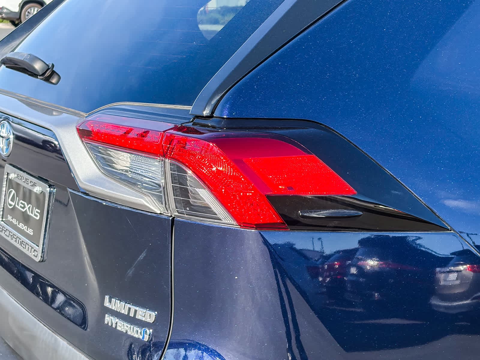 2022 Toyota RAV4 Hybrid Limited photo 3