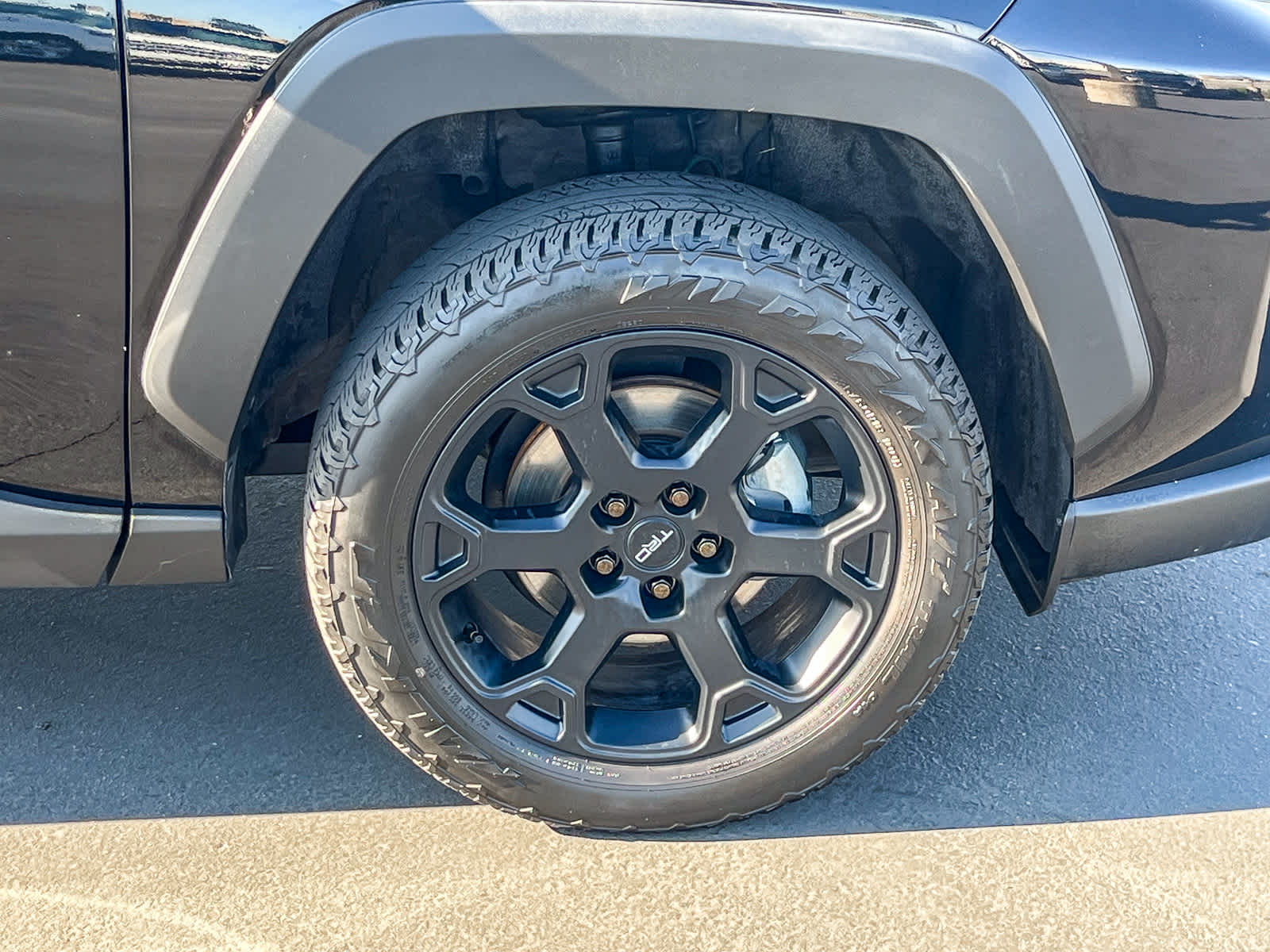 Thumbnail: 2022 Toyota RAV4 - 9